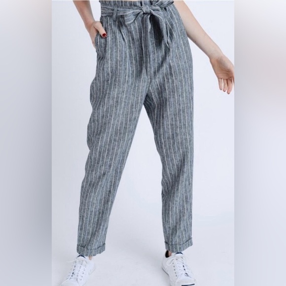 Love Tree Grey & White Pinstriped Paperboy Pants in size M - Picture 2 of 6
